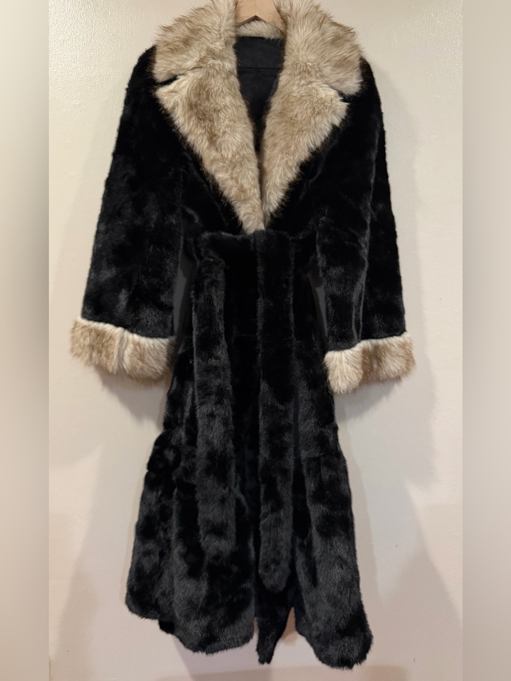 NWOT Black Faux Fur Long Coat with Beige Trim Size Medium/Large